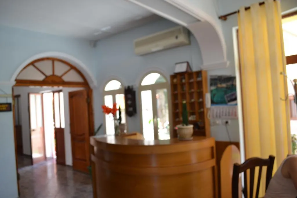 **  Hotel Alpine Vlorë Albania